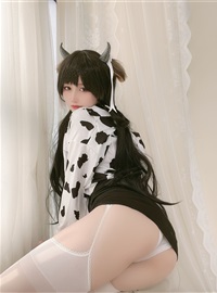 Chiyo Ogura w - Cow Shirt(26)